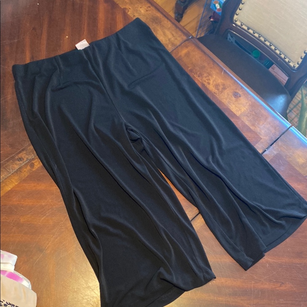 White Stag Black Women's Skorts